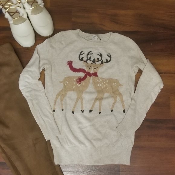 Loft Reindeer Holiday lightweight sweater Sz Small EUC light tan - Picture 2 of 6